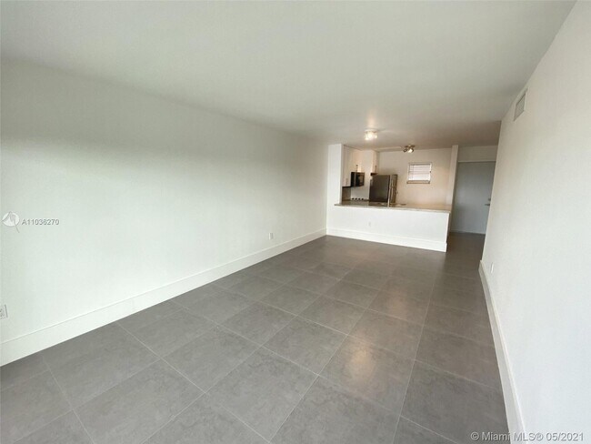 Building Photo - 10300 Coral Way