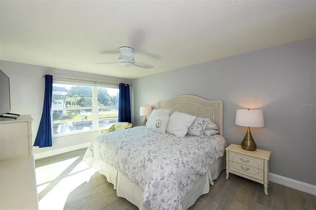 Primary BR - 4410 Exeter Dr