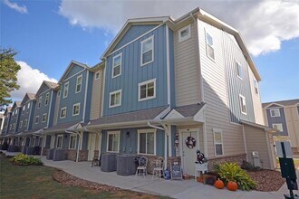 Building Photo - 21155 Gosling Rd