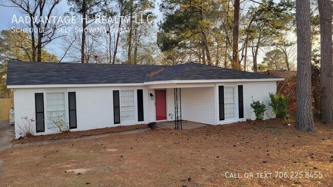 Foto del edificio - 4848 Basswood Dr