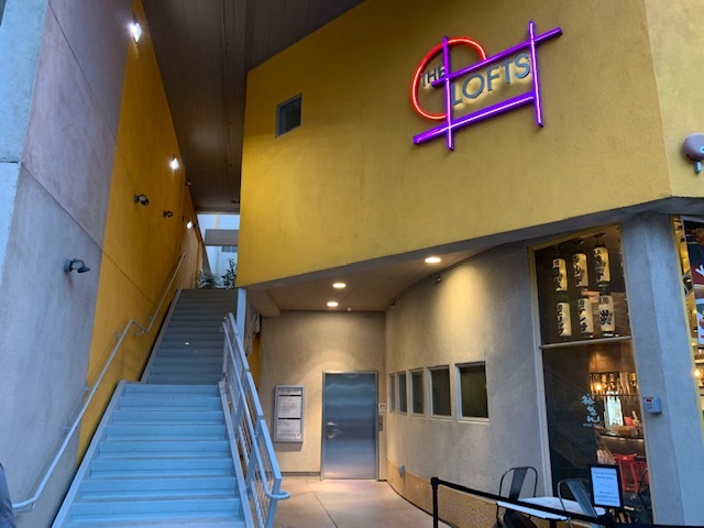 Foto principal - 105 E St
