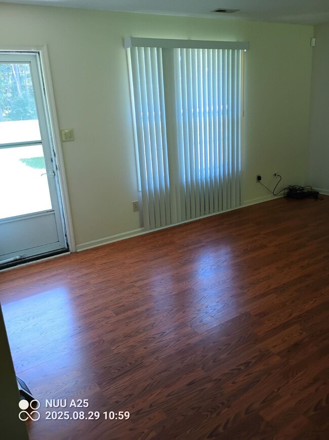 Building Photo - 739 NC-24