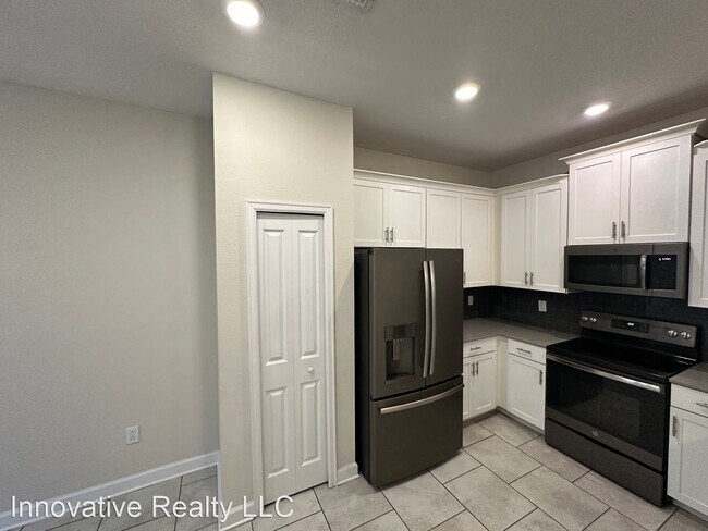 Foto del edificio - 4 br, 3.5 bath House - 11540 Whistling Pin...