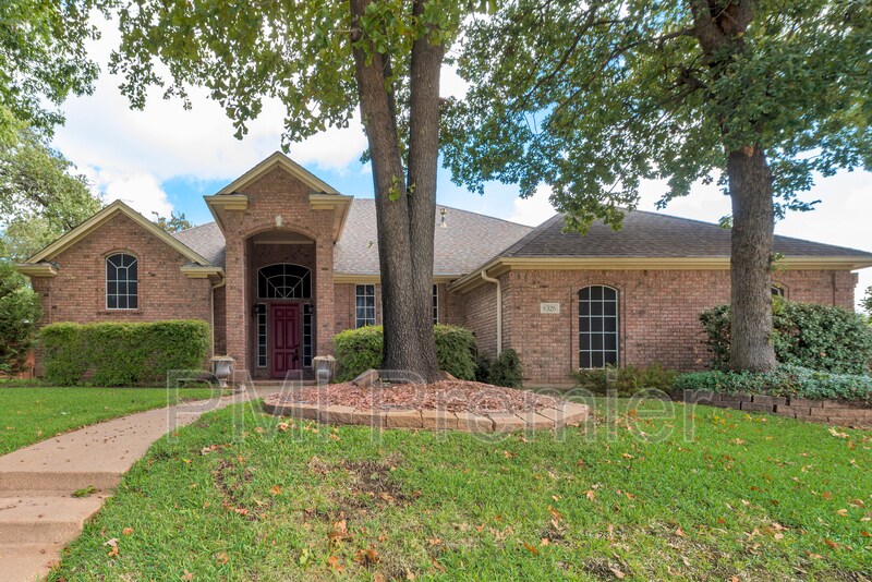 Primary Photo - 8328 Thornhill Dr