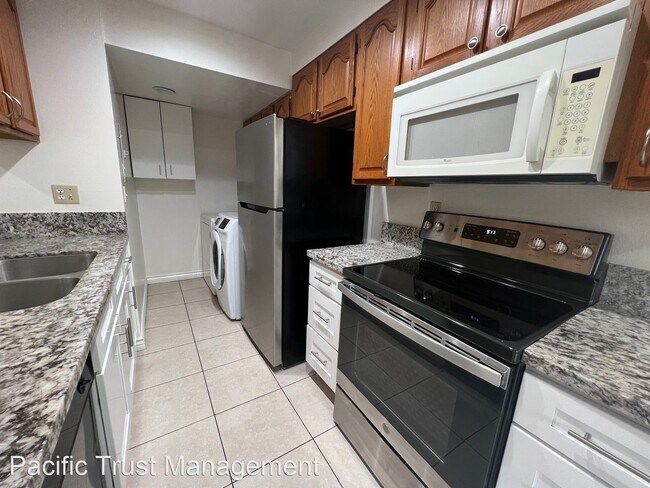 Foto del edificio - 3 br, 2 bath House - 17738 Palo Verde Ave