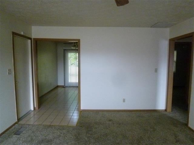 Building Photo - 1637 Country Walk Ct