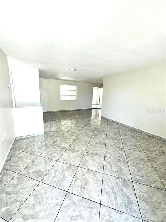 Foto del edificio - 1019 Pert Ln