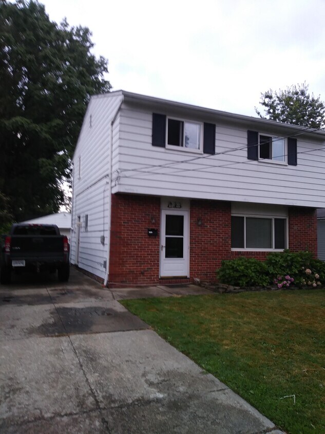 237 Plymouth Dr, Eastlake, OH 44095 House Rental in Eastlake, OH