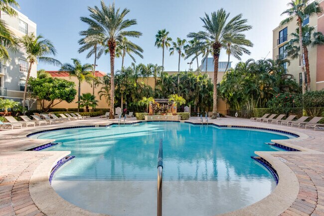 Building Photo - 780 S Sapodilla Ave