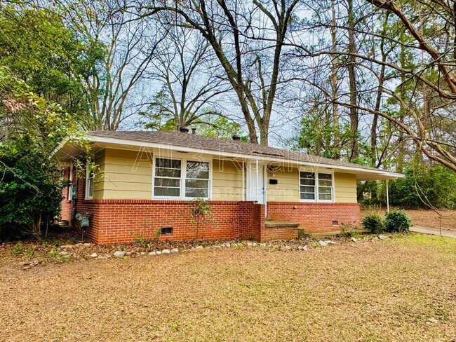 Building Photo - 3346 Vermont Dr