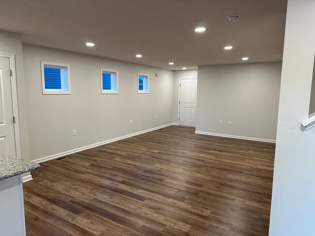 Foto del edificio - 141 Caymus Dr