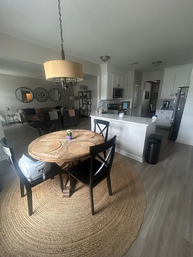 Foto del edificio - 4304 Dublin Rd