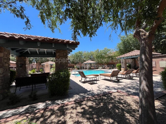 Foto del edificio - 20660 N 40th St