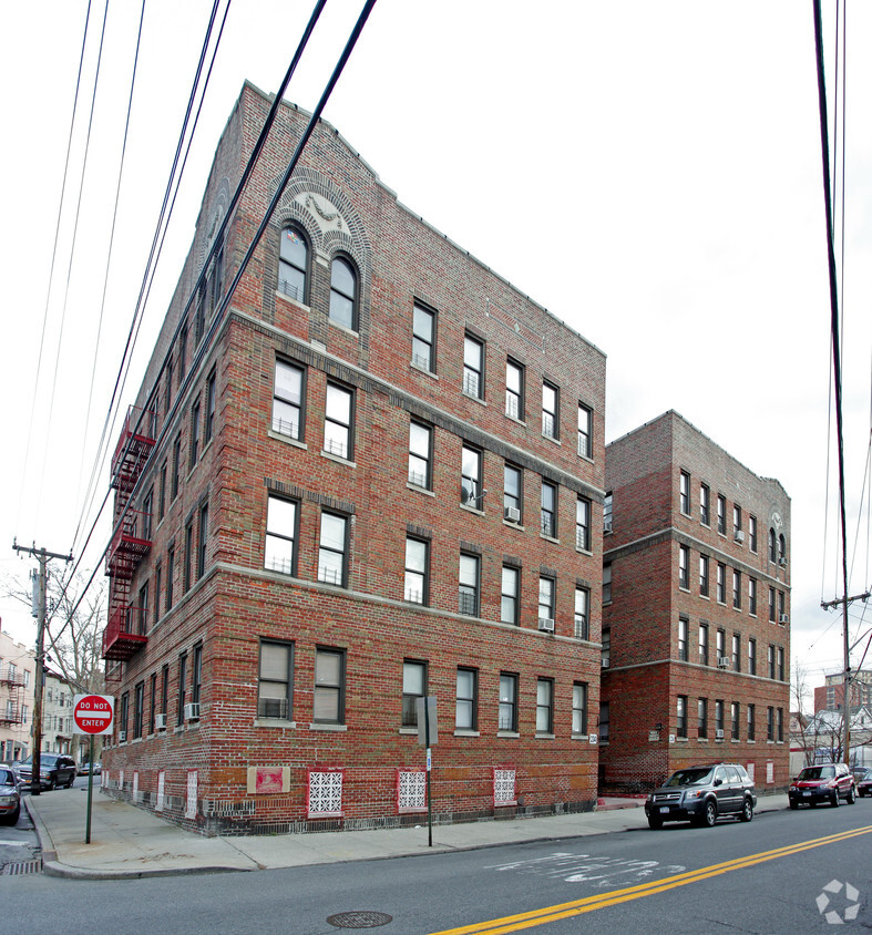 Building Photo - 234-236 Hawthorne Ave