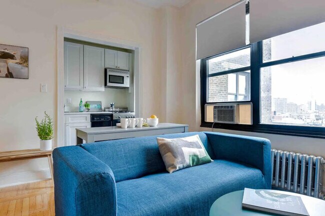 Foto del edificio - 331 E 9th St