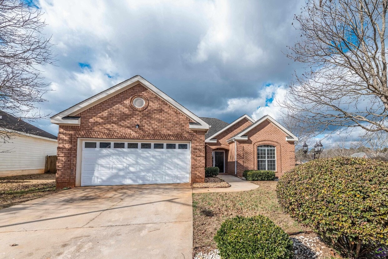 Foto principal - 100 Oldfield Ct