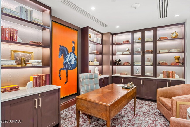 Foto del edificio - 4240 E Camelback Rd