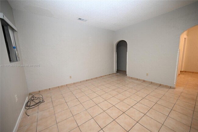 Building Photo - 3444 NW 4th St