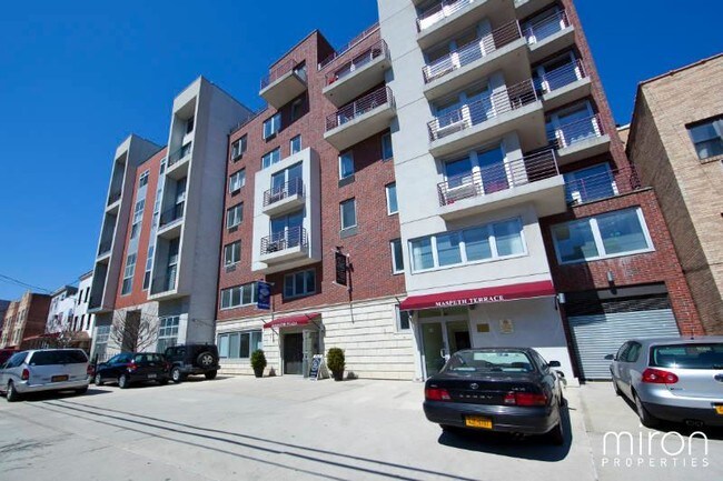 Building Photo - Maspeth Terrace