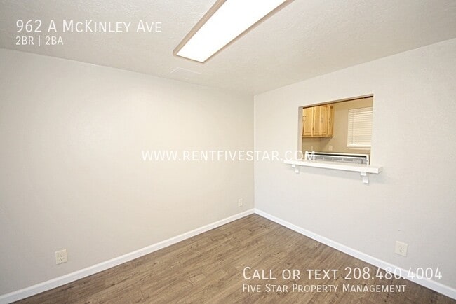 Building Photo - 962 McKinley Ave