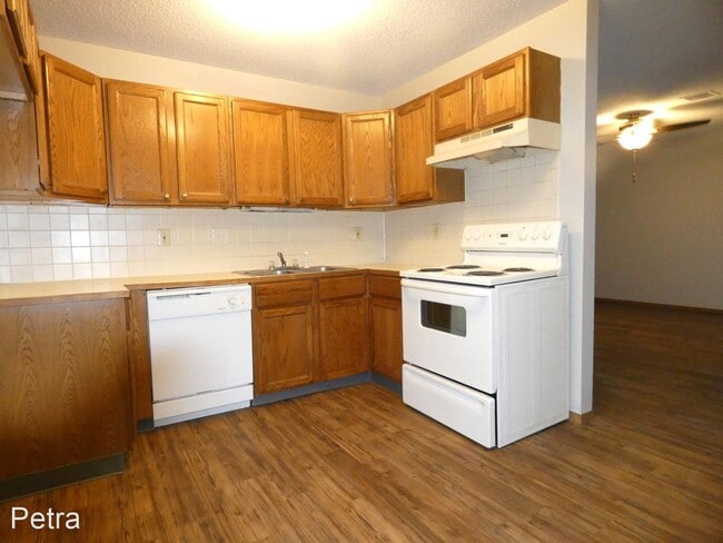 Building Photo - 3 br, 2 bath House - 313 N Zachary St