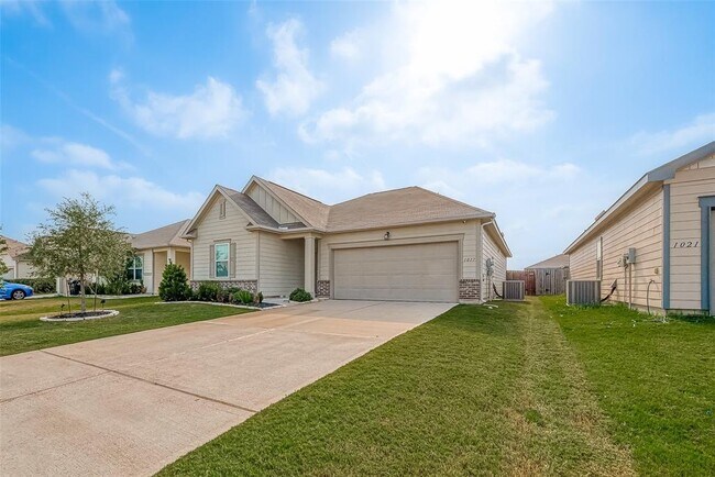 Building Photo - 1017 White Birch Ln