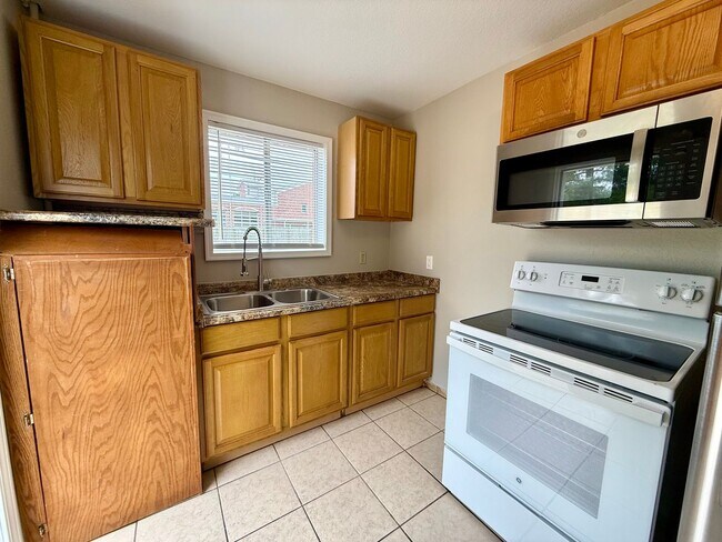 Foto del edificio - 204 N 16th Ave