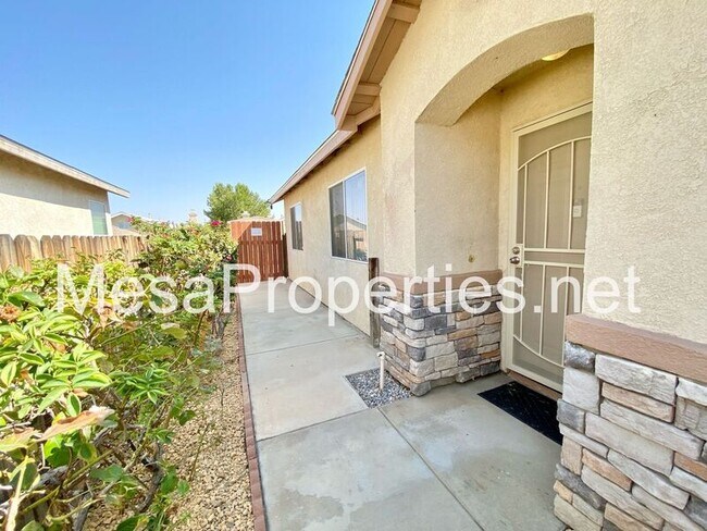 Foto del edificio - 12068 White Oak Ct