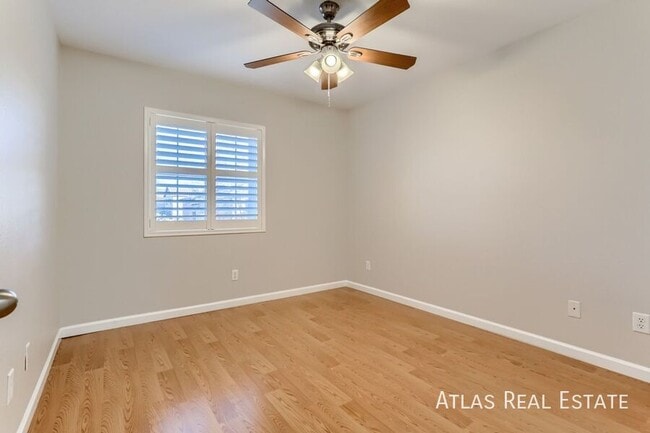 Foto del edificio - 3749 Gallowtree Ave