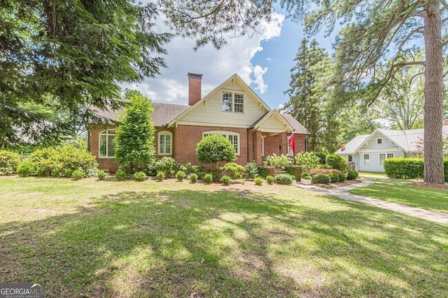 Foto del edificio - 1878 Cambridge Ave