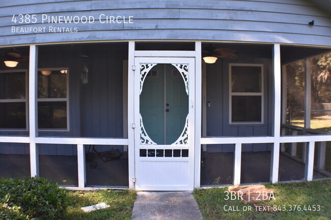 Building Photo - 4385 Pinewood Cir
