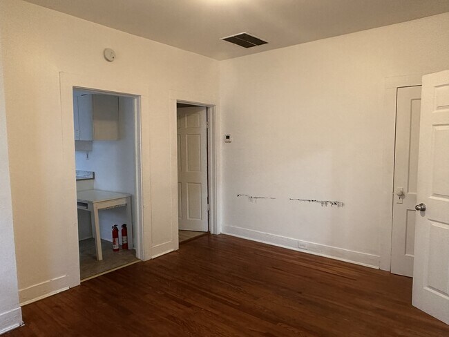 Espacio vital - 448 Calhoun St NW