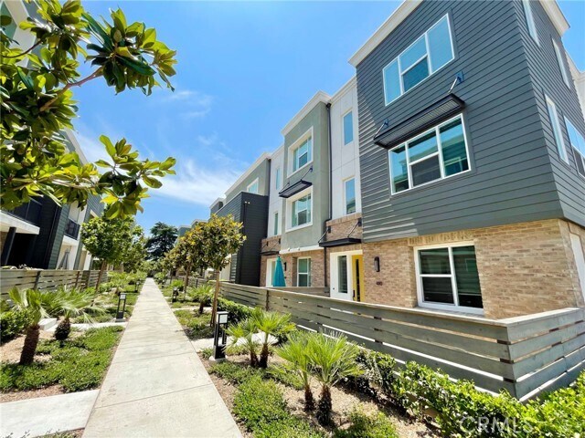 Foto del edificio - 480 Shelby Ln