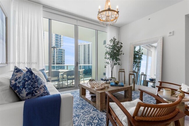 Foto del edificio - 17550 Collins Ave