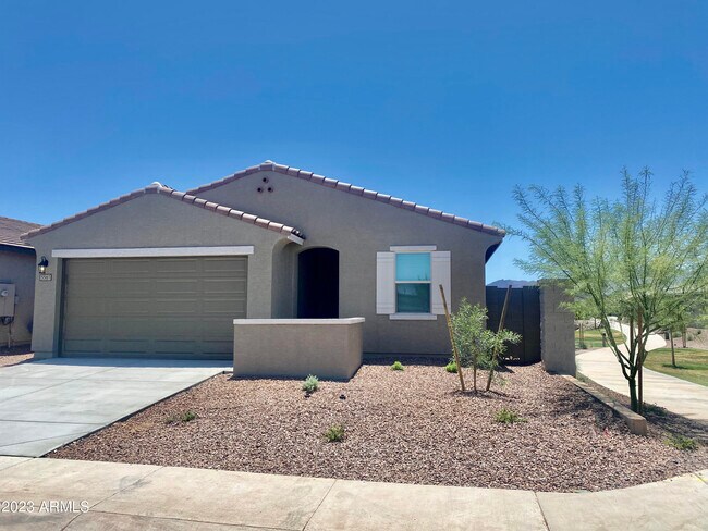 Building Photo - 5561 W Jackalope Ln