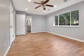 Building Photo - 12811 Golden Tee Ln