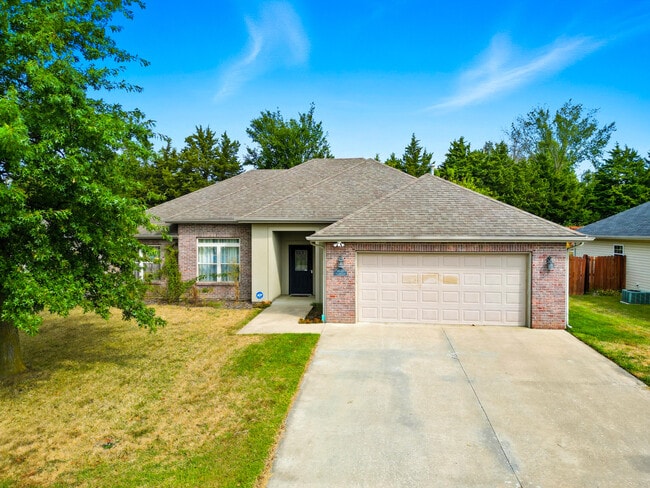 Building Photo - 4809 Bullhead Ln