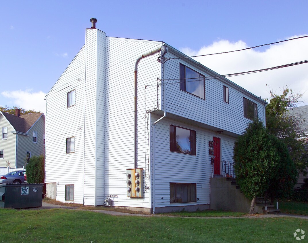 Primary Photo - 23 Claremont Ave