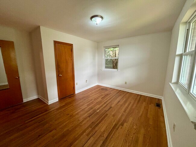 Foto del edificio - 1012 Georgia Ave