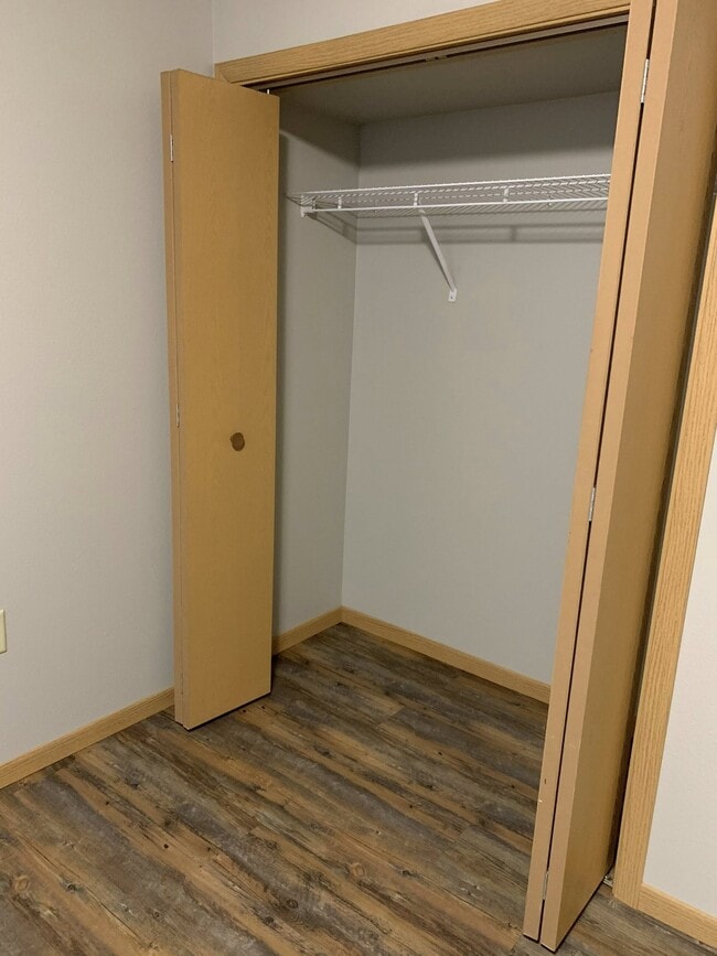 Foto del edificio - 1411 E Sioux Ave