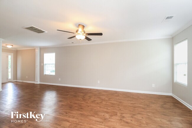 Foto del edificio - 3109 Arrowcrest Pl