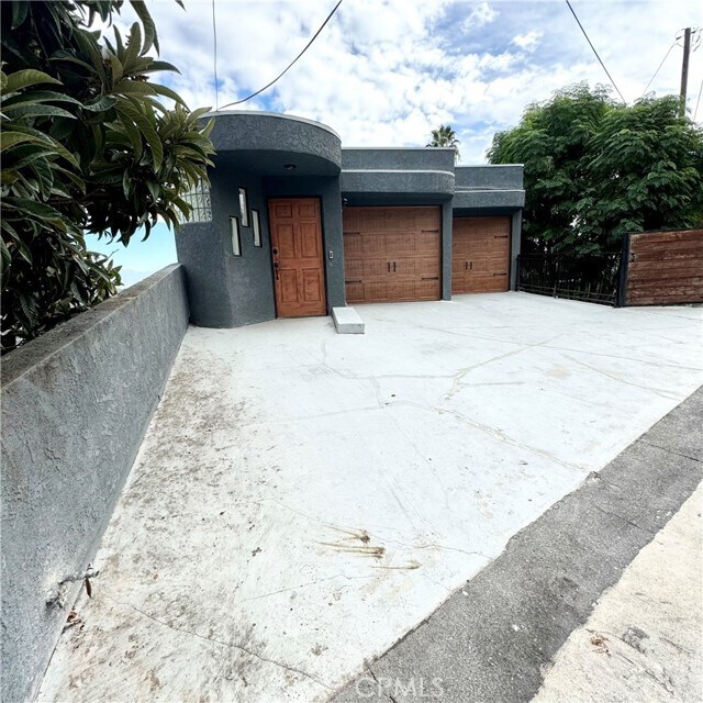 Building Photo - 1558 Rollins Dr