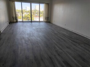 Building Photo - 1200 Hibiscus Ave