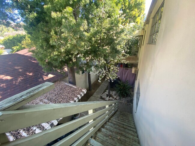 Building Photo - 4011 Los Feliz Blvd