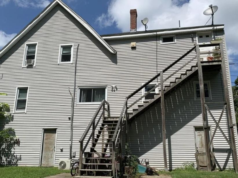 Primary Photo - 118 E Central St