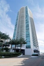 Building Photo - 2101 Brickell Ave