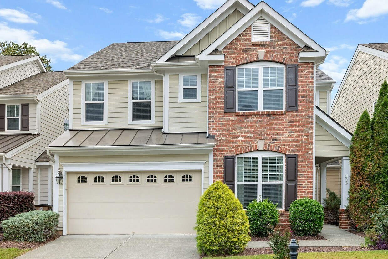 Foto principal - **Beautiful 4/3 Townhome in Heritage North**