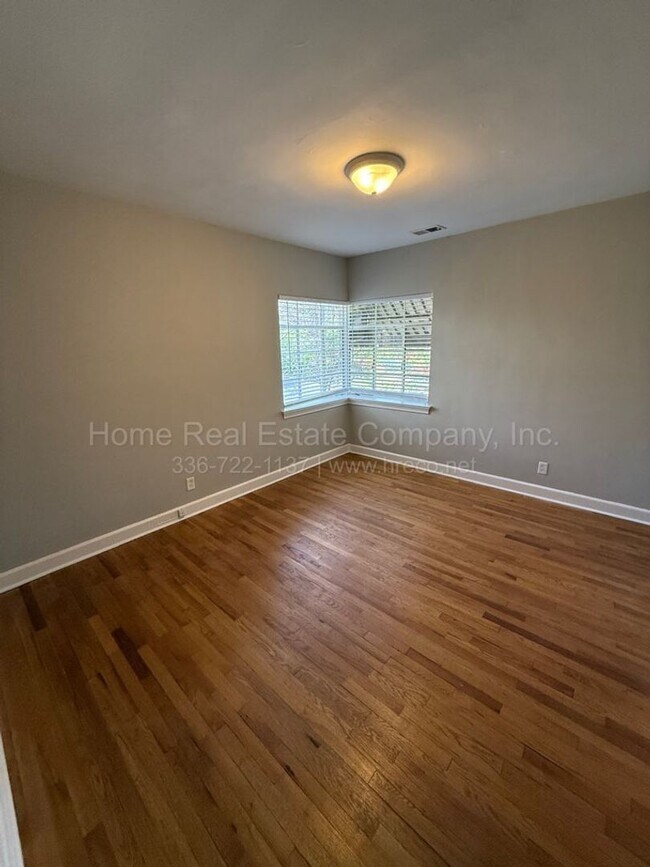 Foto del edificio - 840 Carolina Ave NW