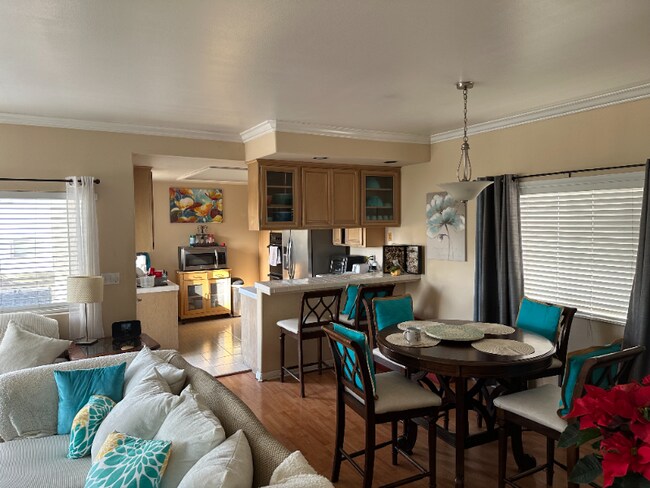 Foto del edificio - 261 Cottonwood Dr