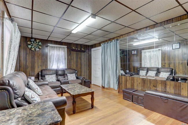 Foto del edificio - 62 Bedford Ave